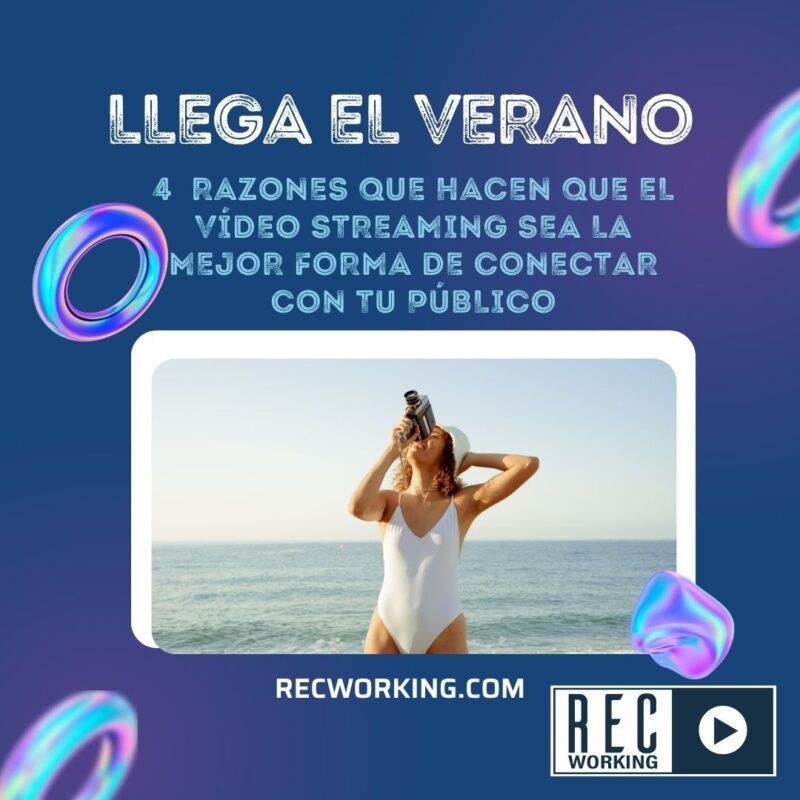 Foto de una empresaria en la playa haciendo un vídeo streaming en directo en verano